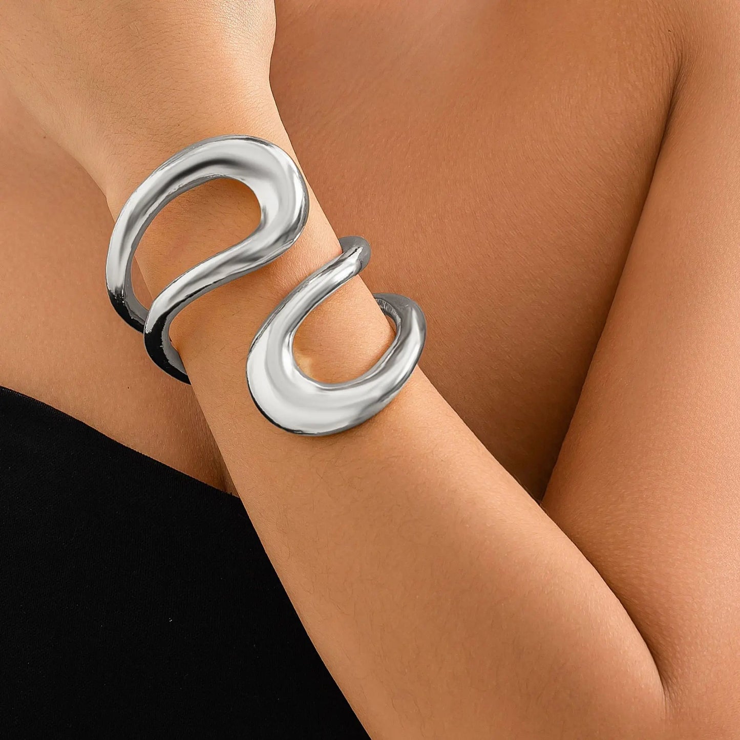 Vintage Hollow Out Set