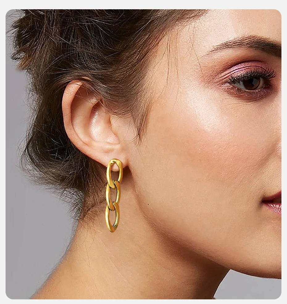 Elongated Curb Dangle Earrings