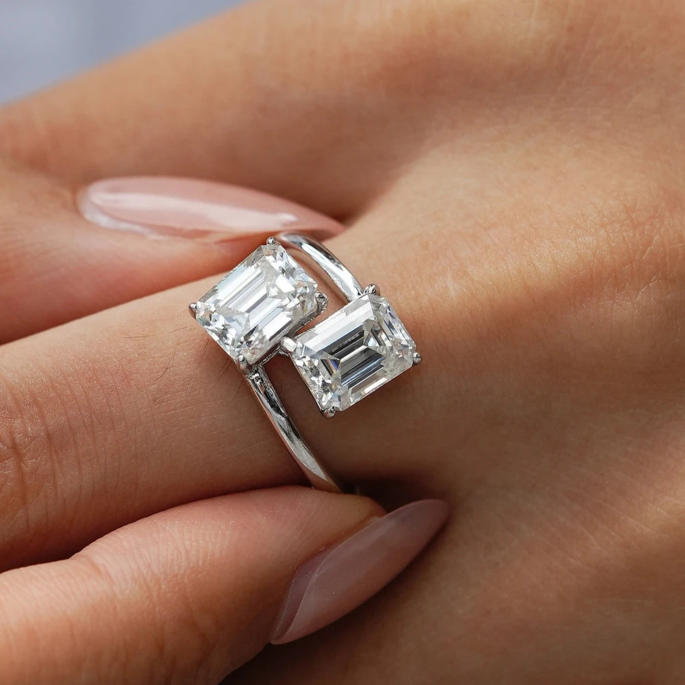 Moissanite 2 Emerald Cuts Ring - Silver