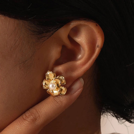 Flower Earrings with Pearl