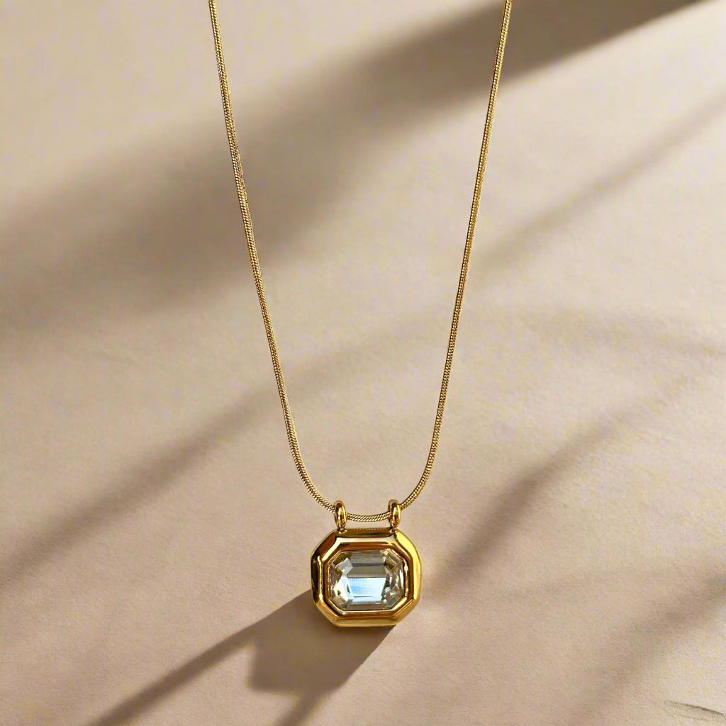 Geometric Faceted Stone Pendant With Snake Chain