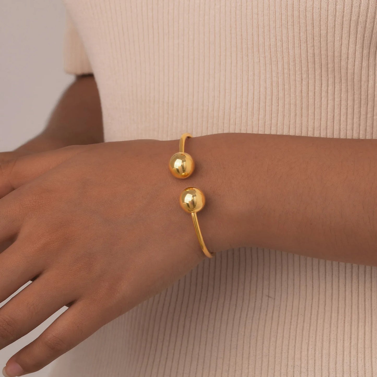 Simple Ball-Ends Open Bangle for Girls