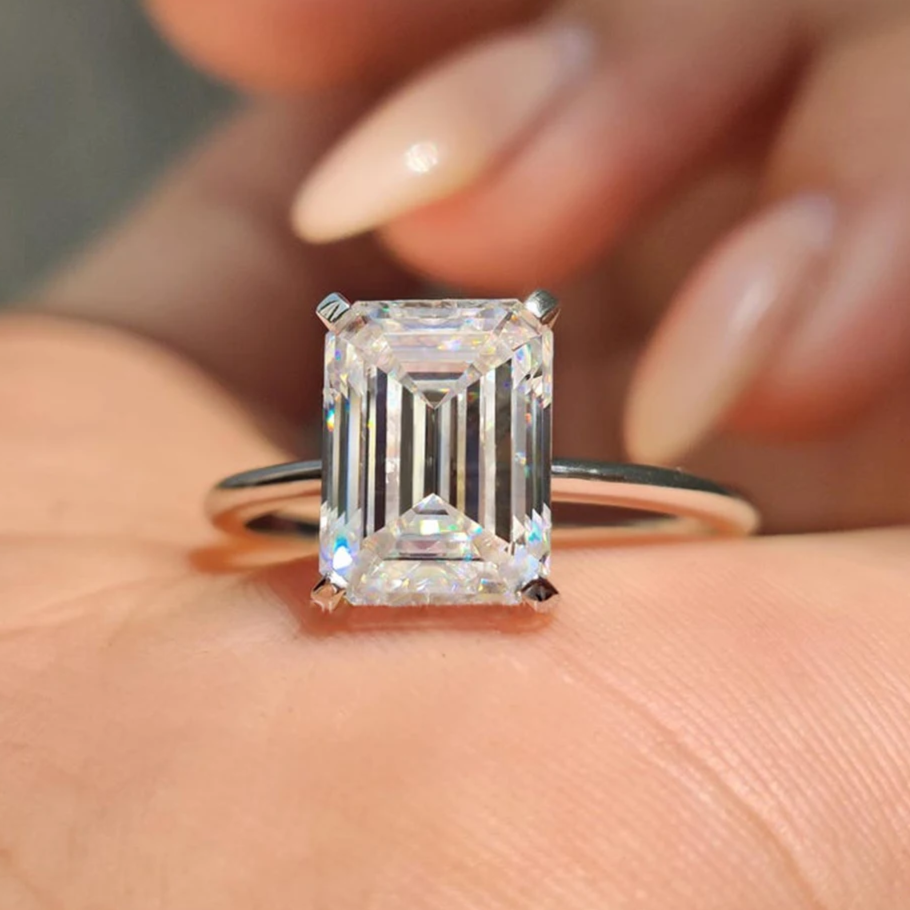 Moissanite 4Ct Emerald Cut Ring - Silver